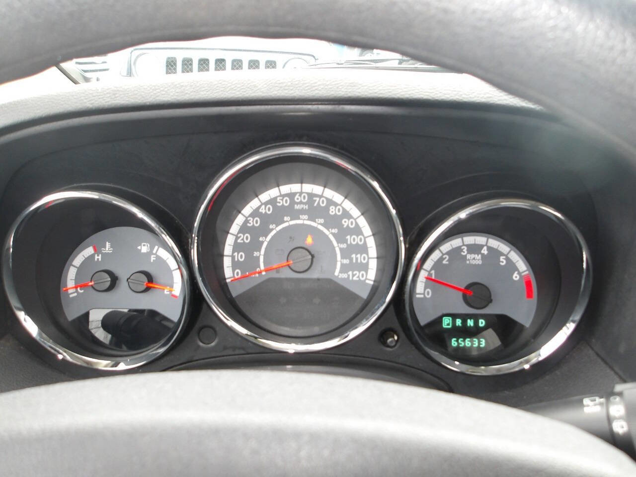 Used 2012 Dodge Caliber SXT image 12