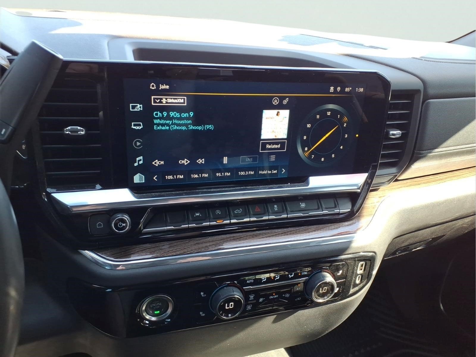 Certified 2024 Chevrolet Silverado 1500 LT AWD/4WD image 17