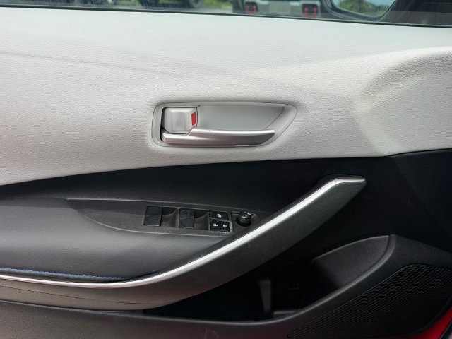 Used 2021 Toyota Corolla SE FWD image 29