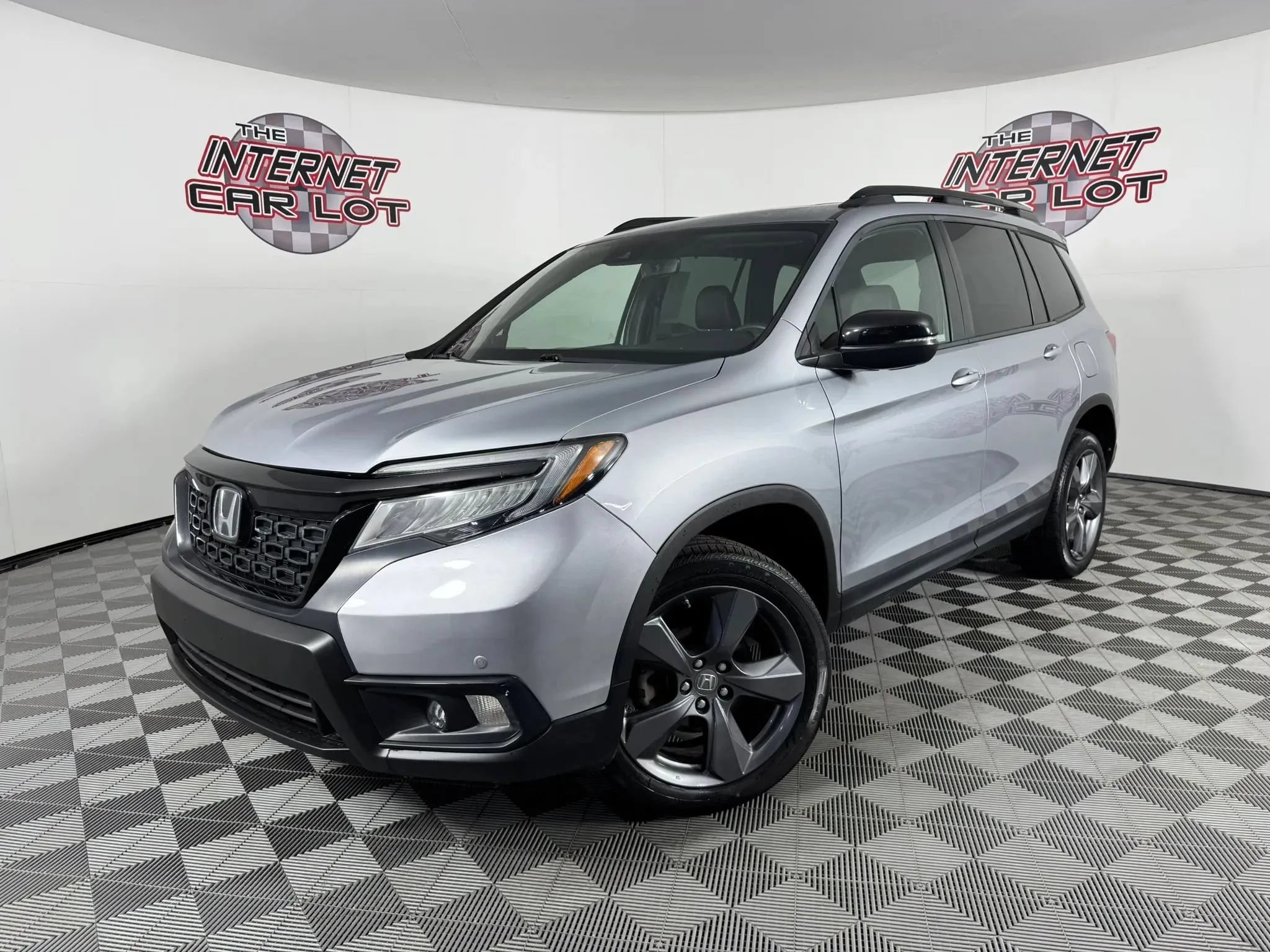 Used 2019 Honda Passport Touring image 1