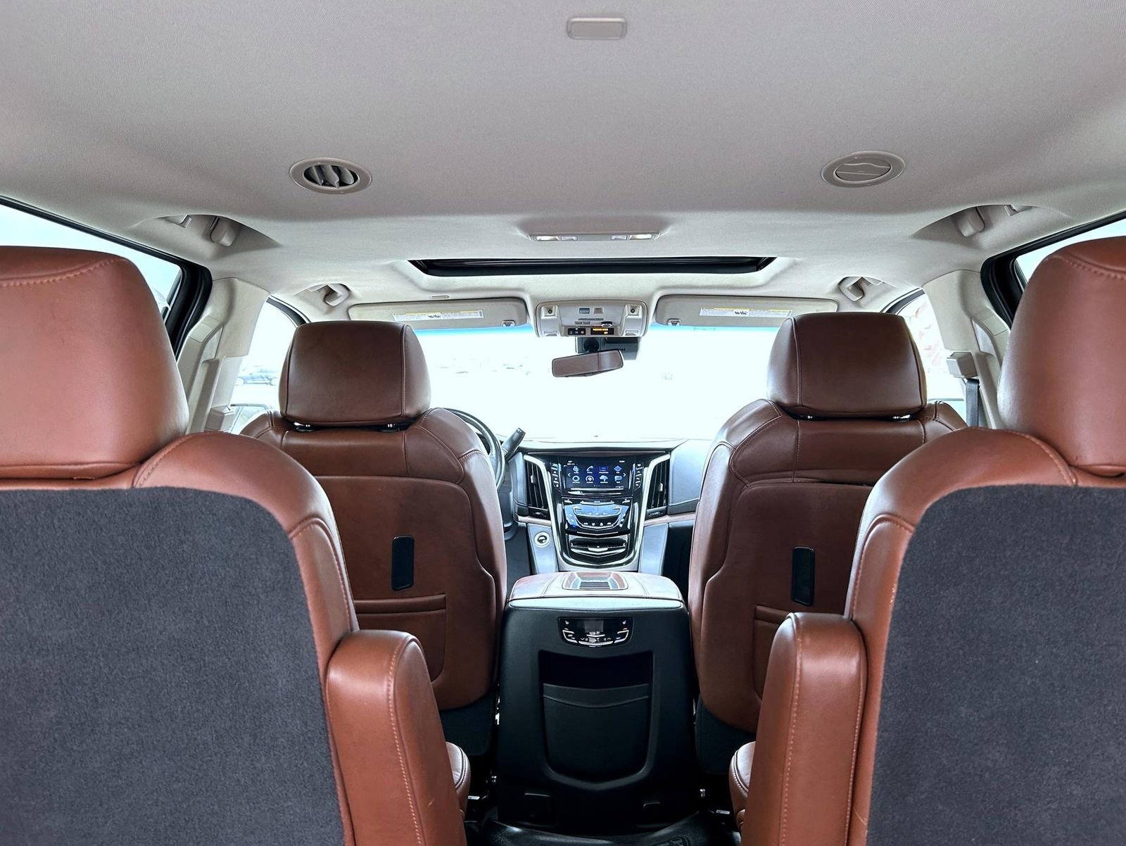 Used 2020 Cadillac Escalade Luxury image 23