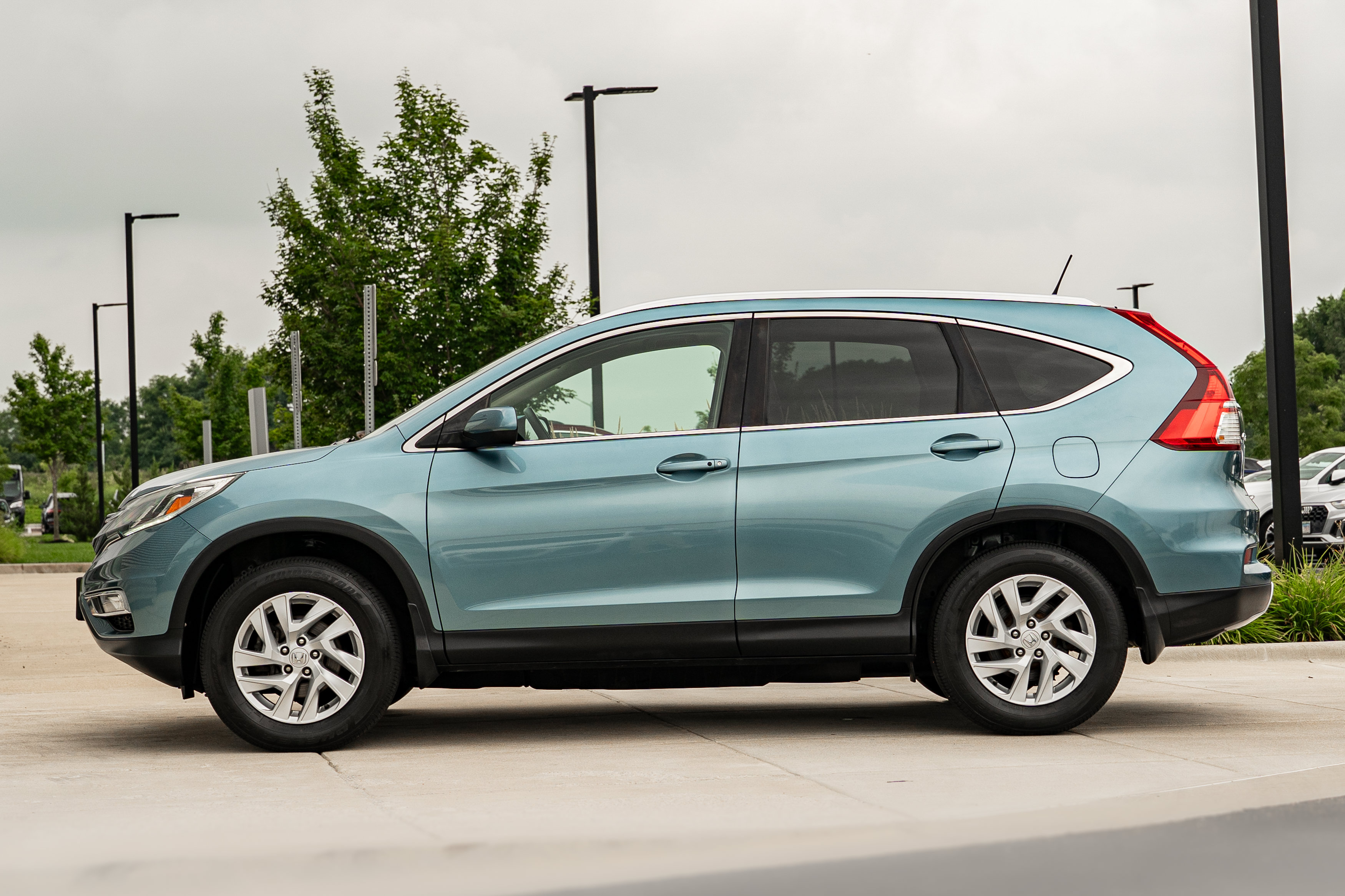 Used 2016 Honda CR-V EX-L image 6