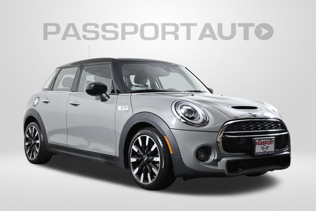 Used 2021 MINI Cooper S w/ 6.5" Touchscreen Package image 1