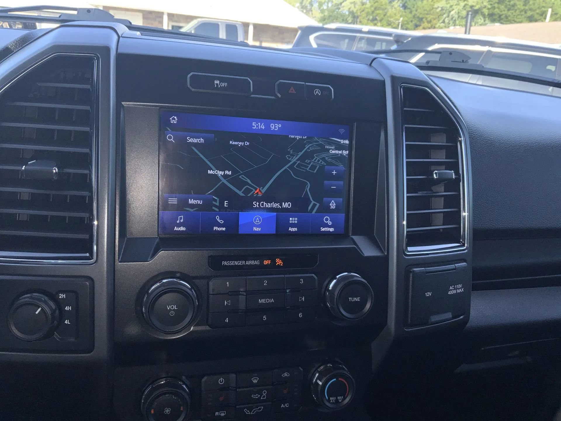 Used 2019 Ford F150 XLT w/ Equipment Group 302A Luxury AWD/4WD image 19
