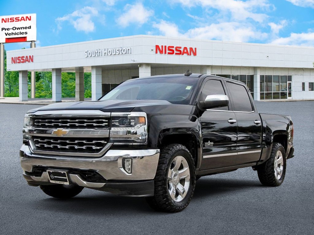 Used 2018 Chevrolet Silverado 1500 LTZ w/ Texas Edition RWD image 2