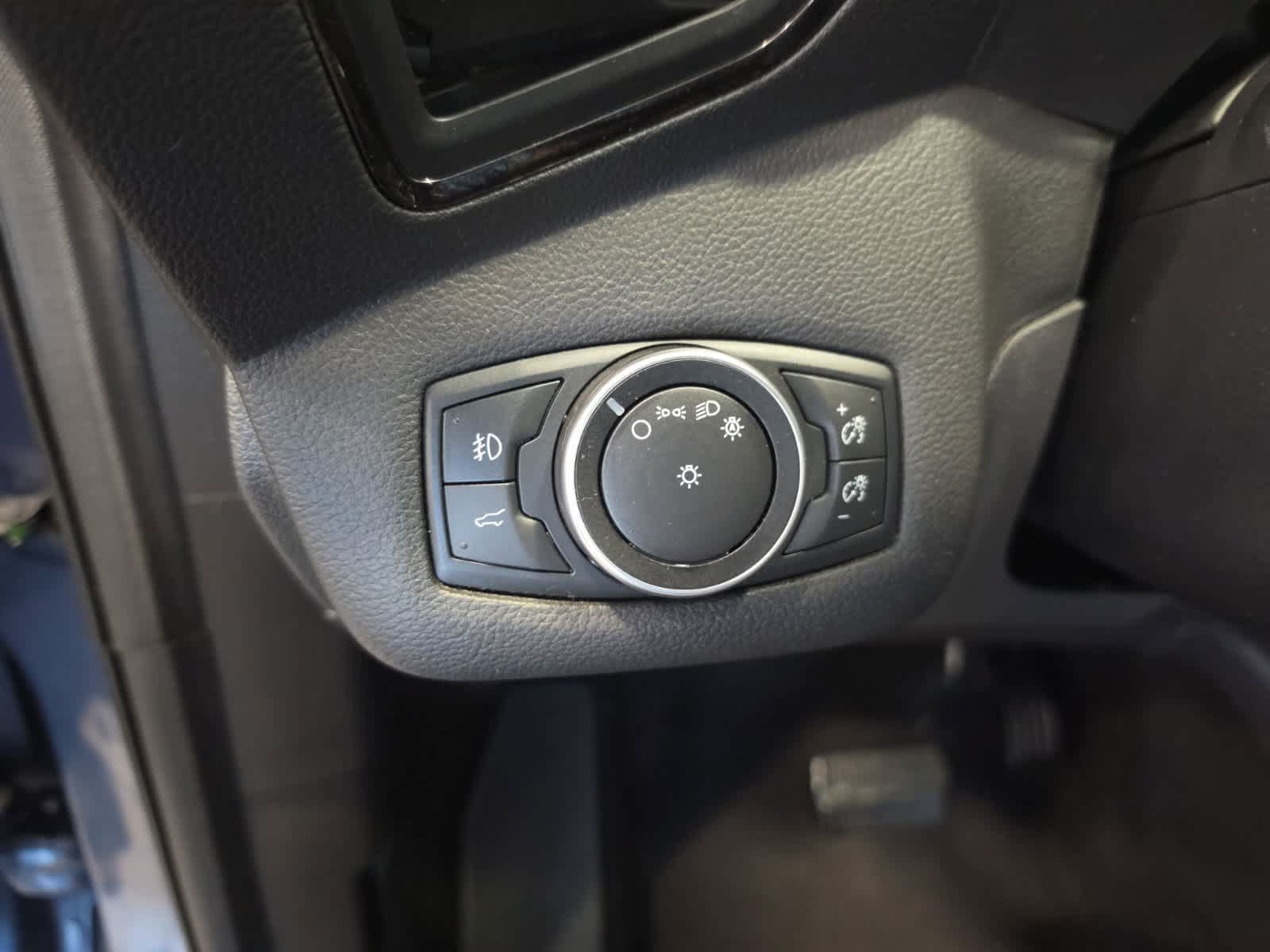 Used 2018 Ford Escape Titanium AWD/4WD image 20