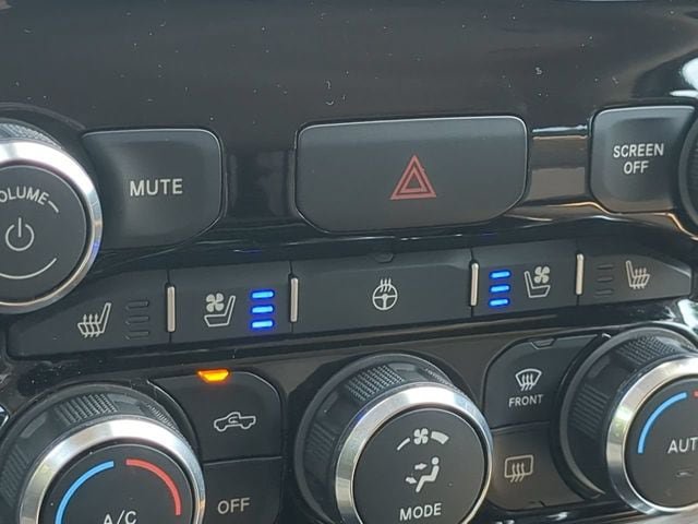 Used 2019 RAM 1500 Limited w/ Protection Group AWD/4WD image 21