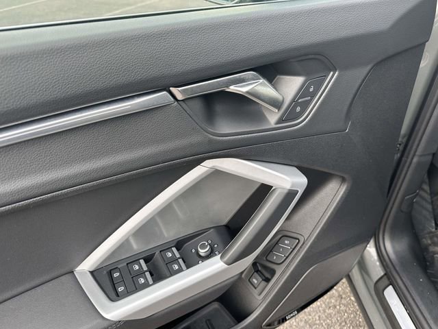 Certified 2025 Audi Q3 2.0T Premium Plus w/ Premium Plus Package image 21