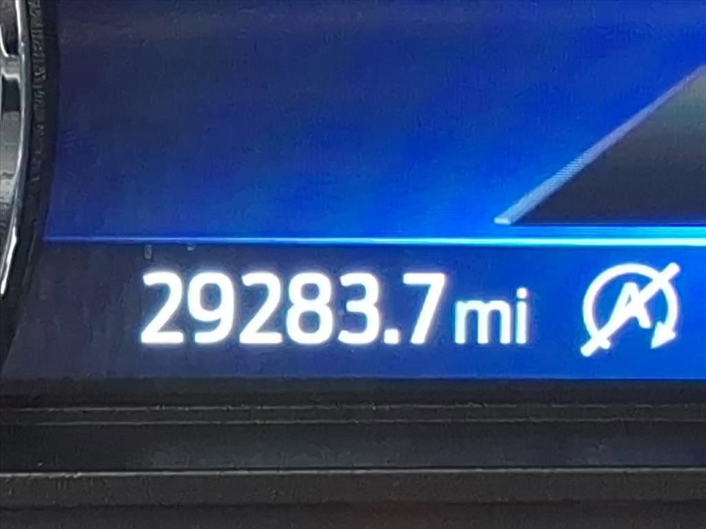 Used 2023 Ford Explorer XLT w/ Equipment Group 202A image 25