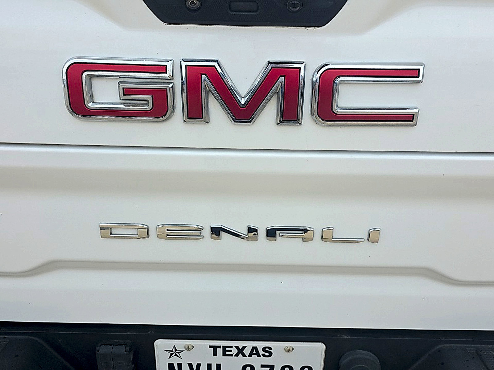 Used 2020 GMC Sierra 2500 Denali w/ Denali Ultimate Package AWD/4WD image 11