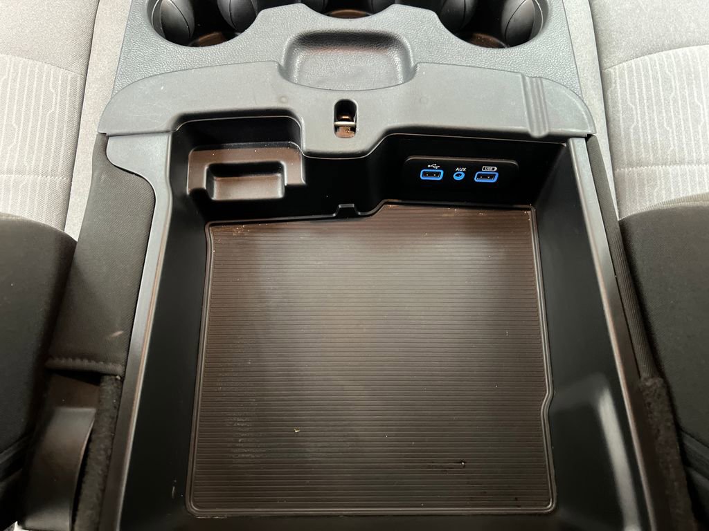 Used 2024 RAM 1500 Classic SLT image 32