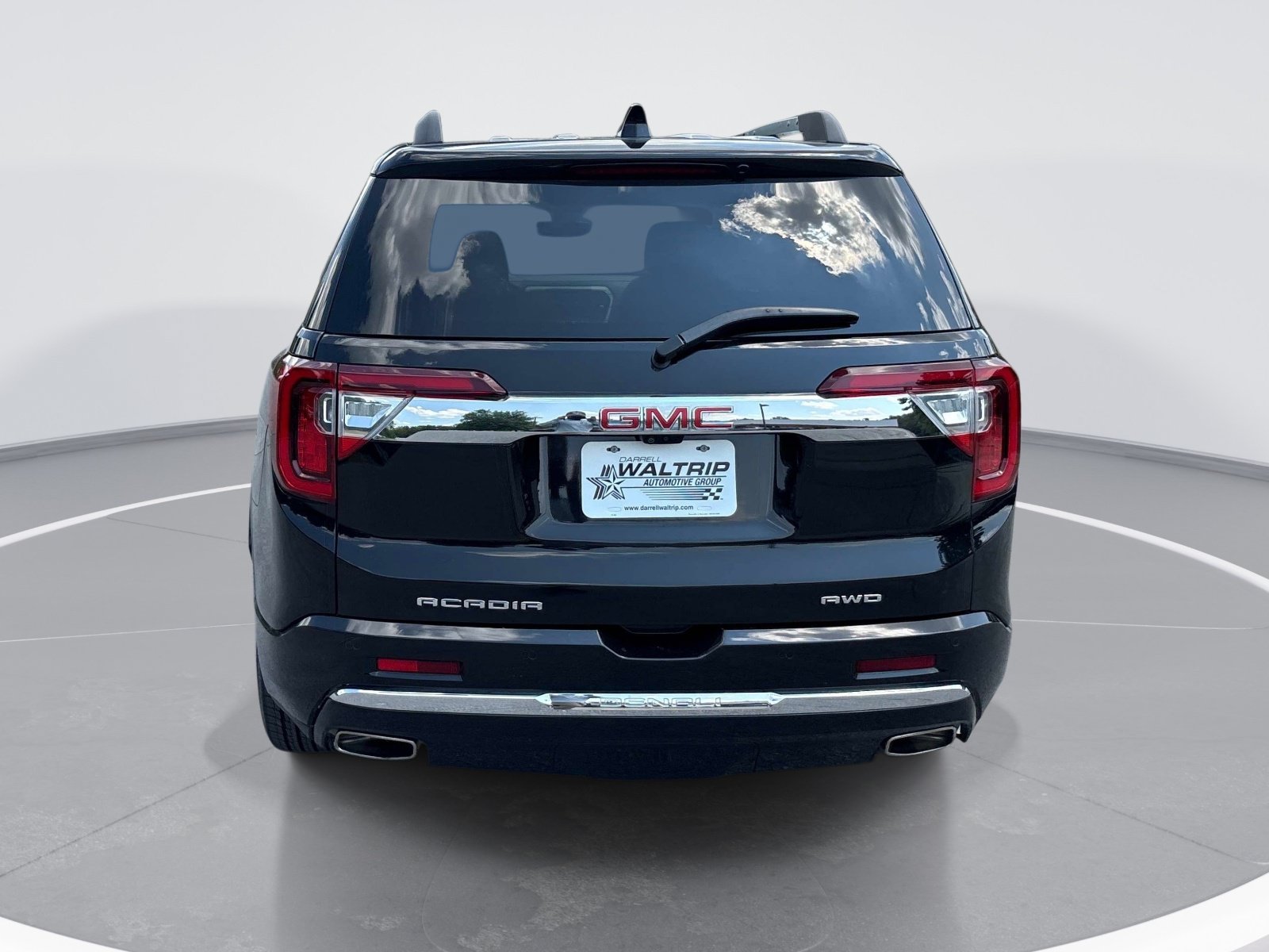 Used 2023 GMC Acadia Denali w/ Denali Ultimate Package AWD/4WD image 7