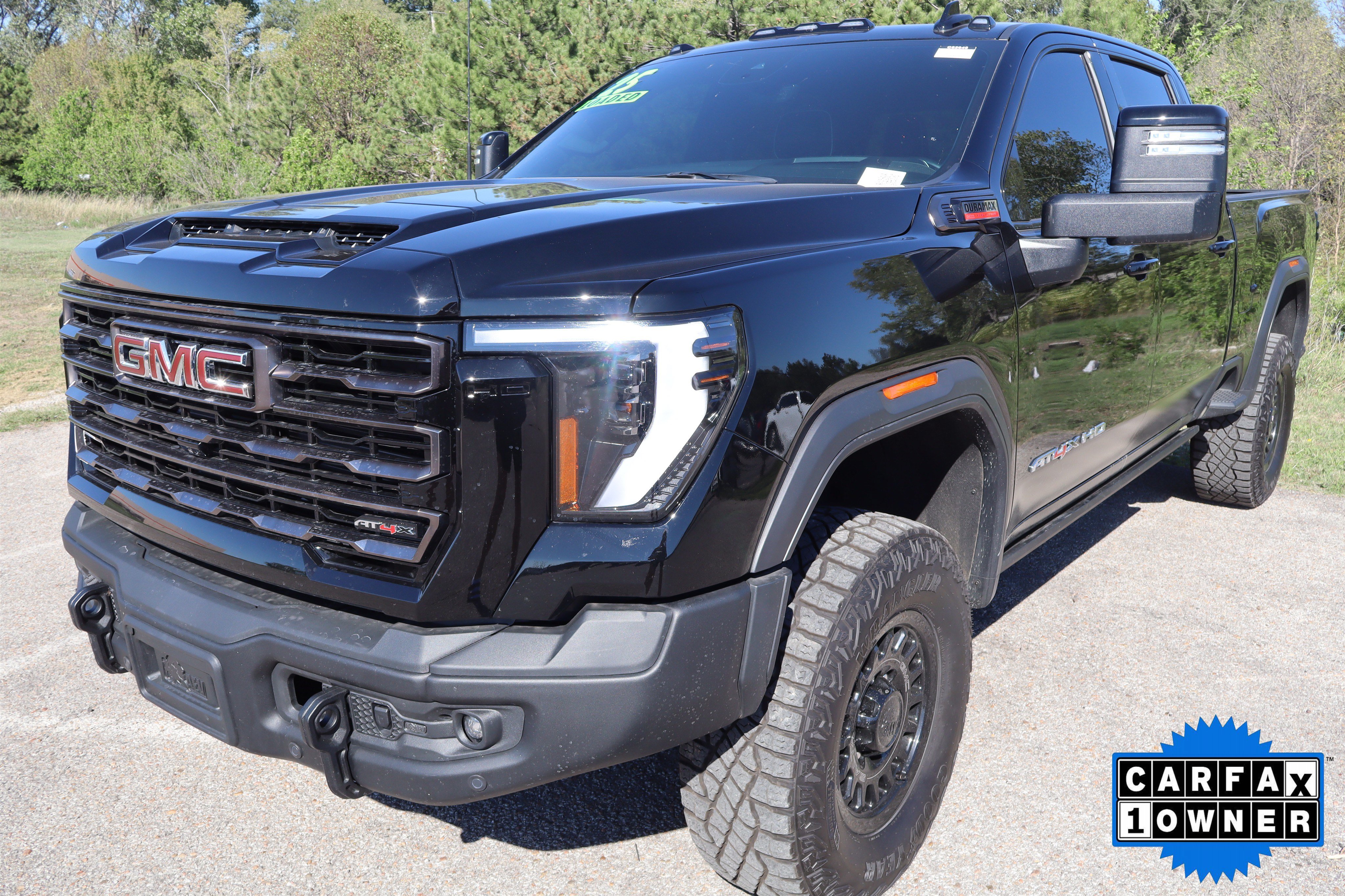 Used 2025 GMC Sierra 2500 AT4X w/ AT4X AEV Edition AWD/4WD image 12