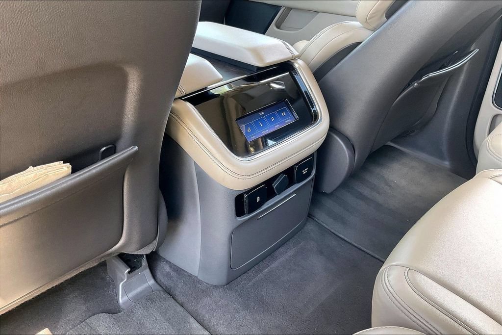 Used 2023 Lincoln Navigator 2WD image 10