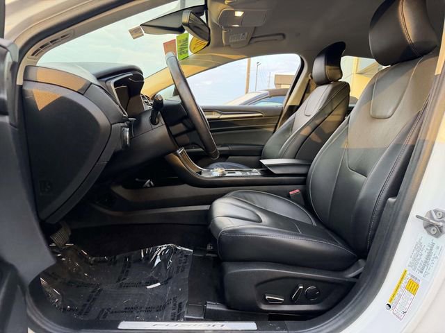 Used 2019 Ford Fusion Energi Titanium FWD image 7