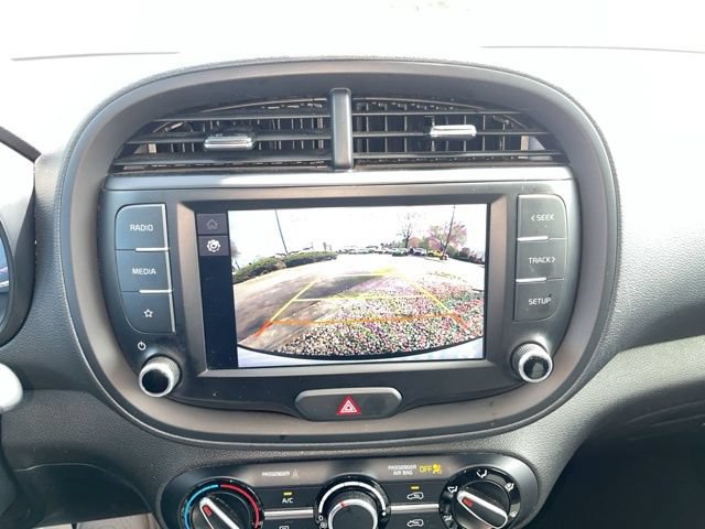 Used 2024 Kia Soul LX w/ Option Group 015 FWD image 17