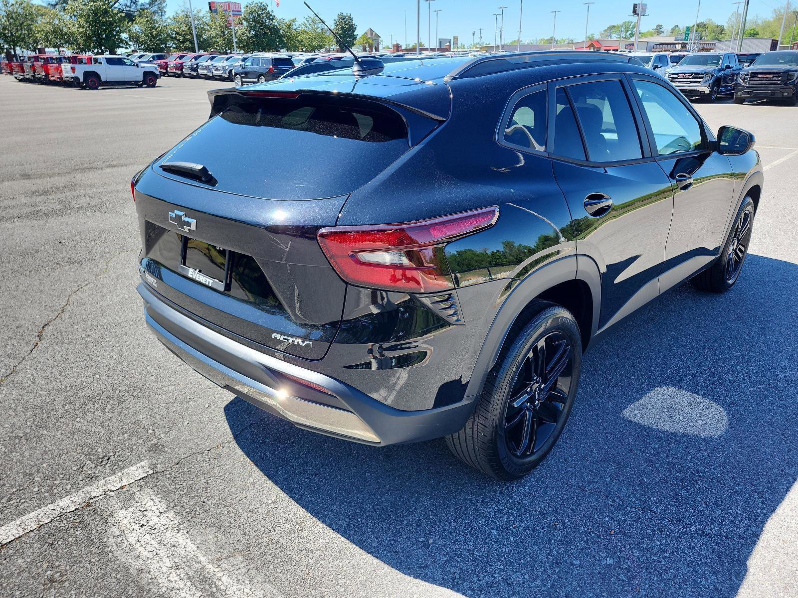 Certified 2024 Chevrolet Trax ACTIV w/ Sunroof Package image 3