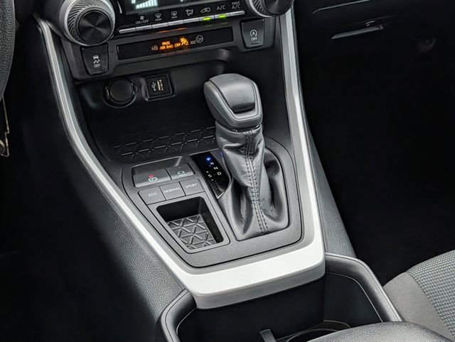 Certified 2025 Toyota RAV4 LE image 13