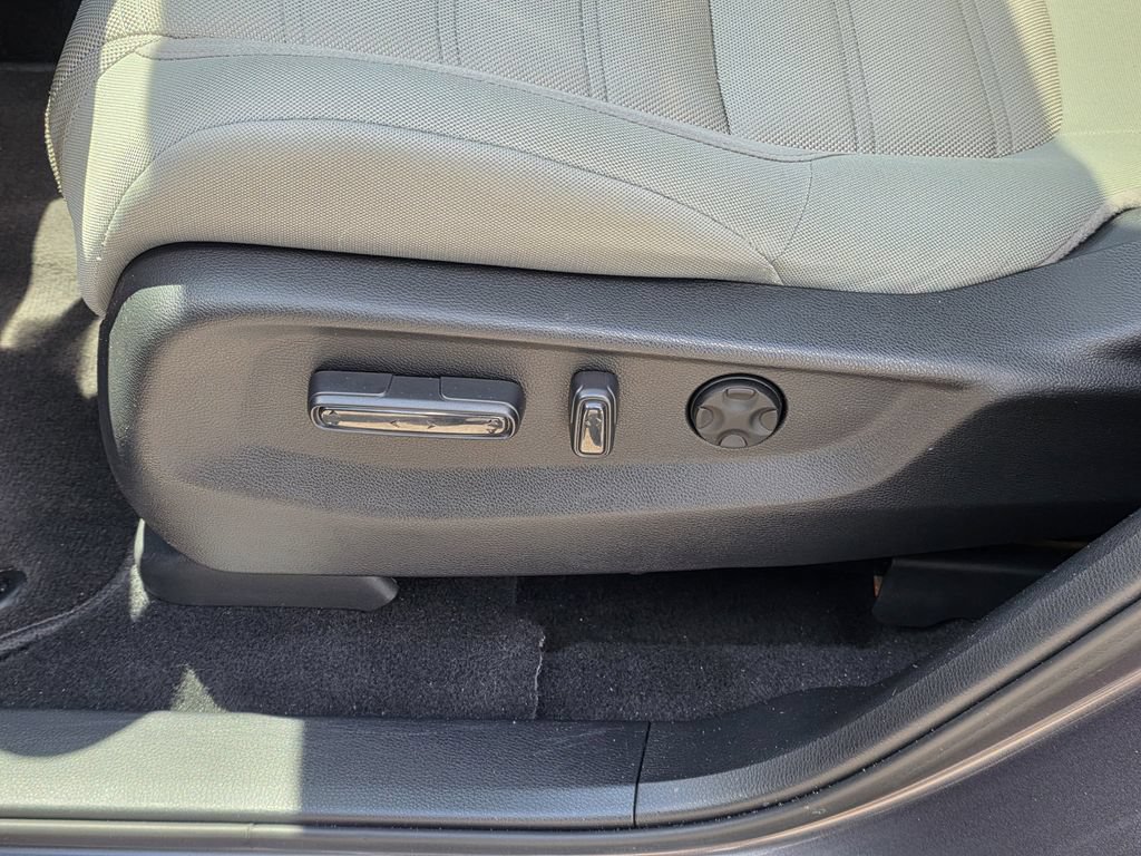 Used 2020 Honda CR-V EX image 18