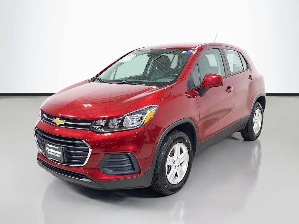 Used 2021 Chevrolet Trax LS AWD/4WD image 2