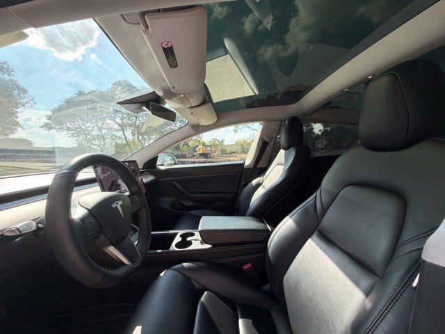 Used 2021 Tesla Model 3 Standard Range Plus RWD image 12