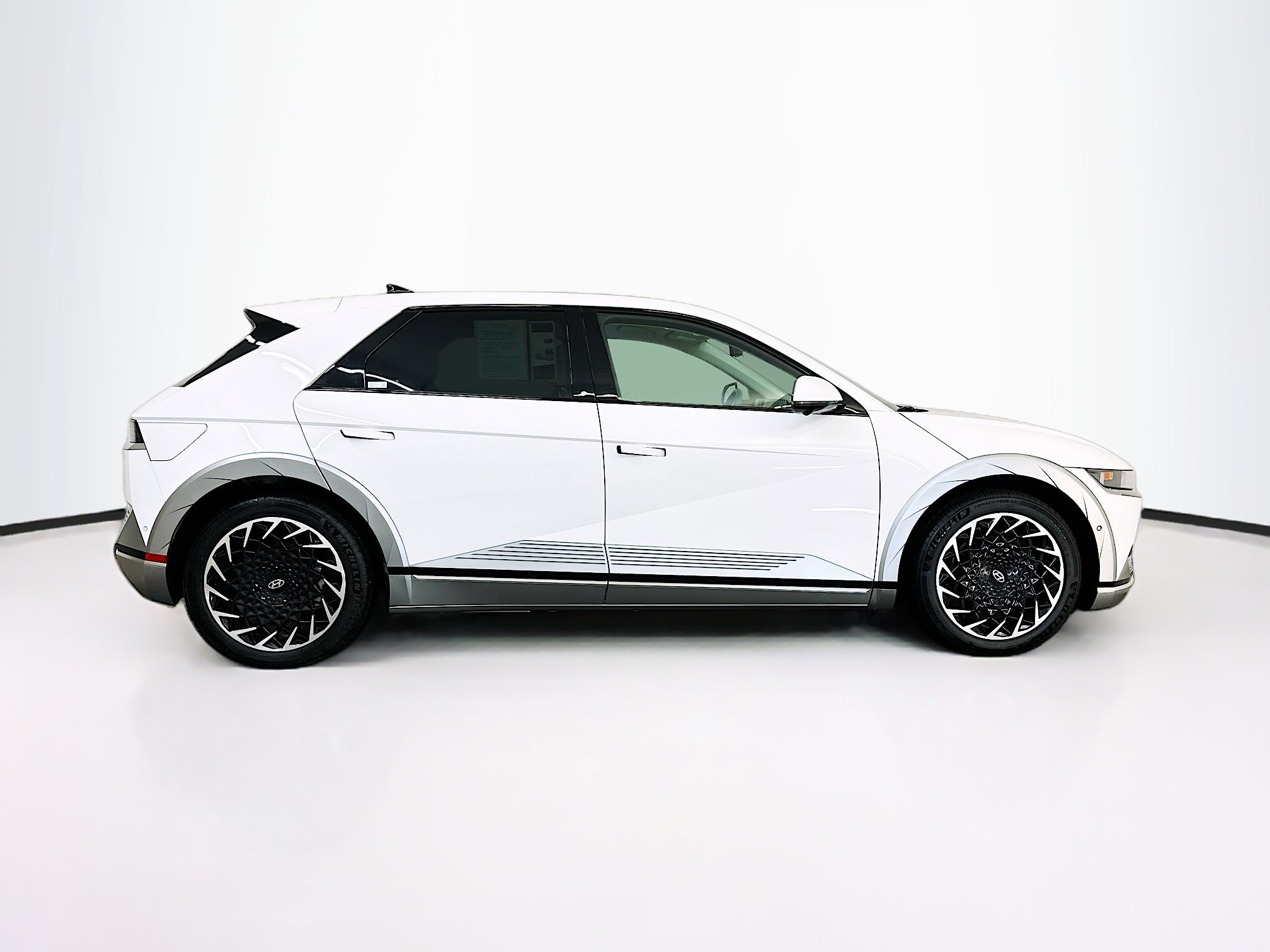 Used 2024 Hyundai Ioniq 5 Limited AWD/4WD image 10