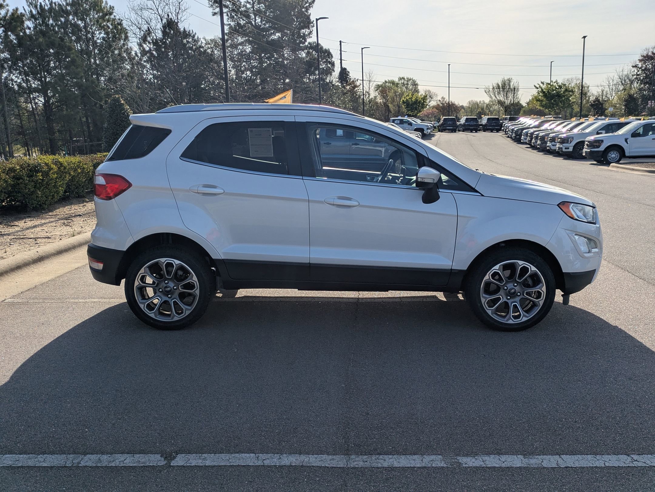 Used 2021 Ford EcoSport Titanium image 3