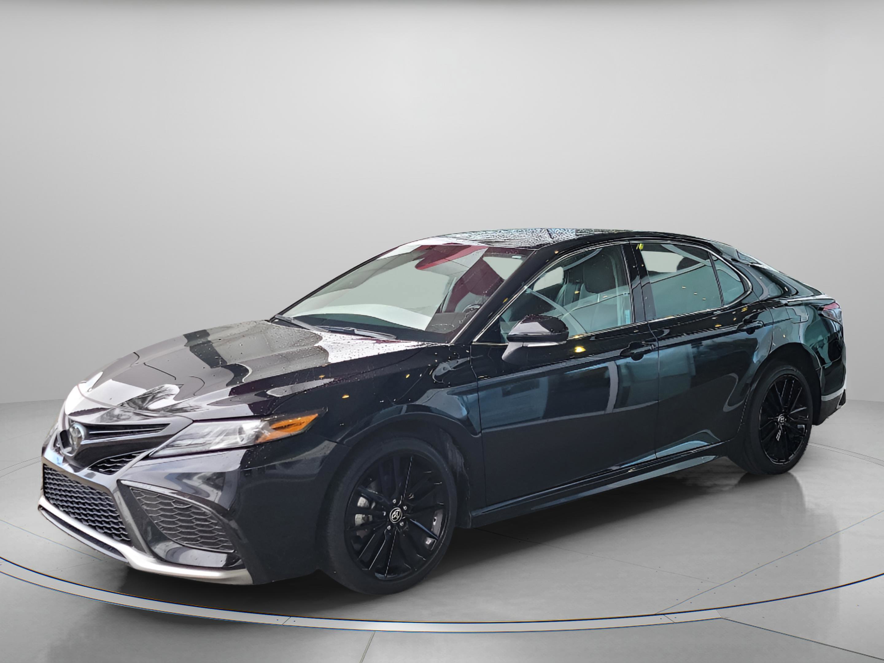 Used 2024 Toyota Camry XSE image 2