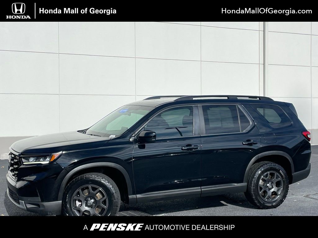 Used 2024 Honda Pilot TrailSport image 1