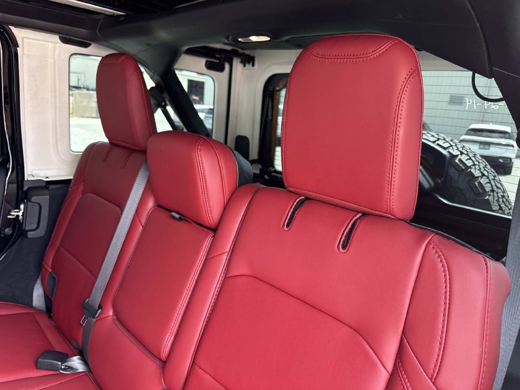 Used 2024 Jeep Wrangler Unlimited Rubicon 392 AWD/4WD image 14