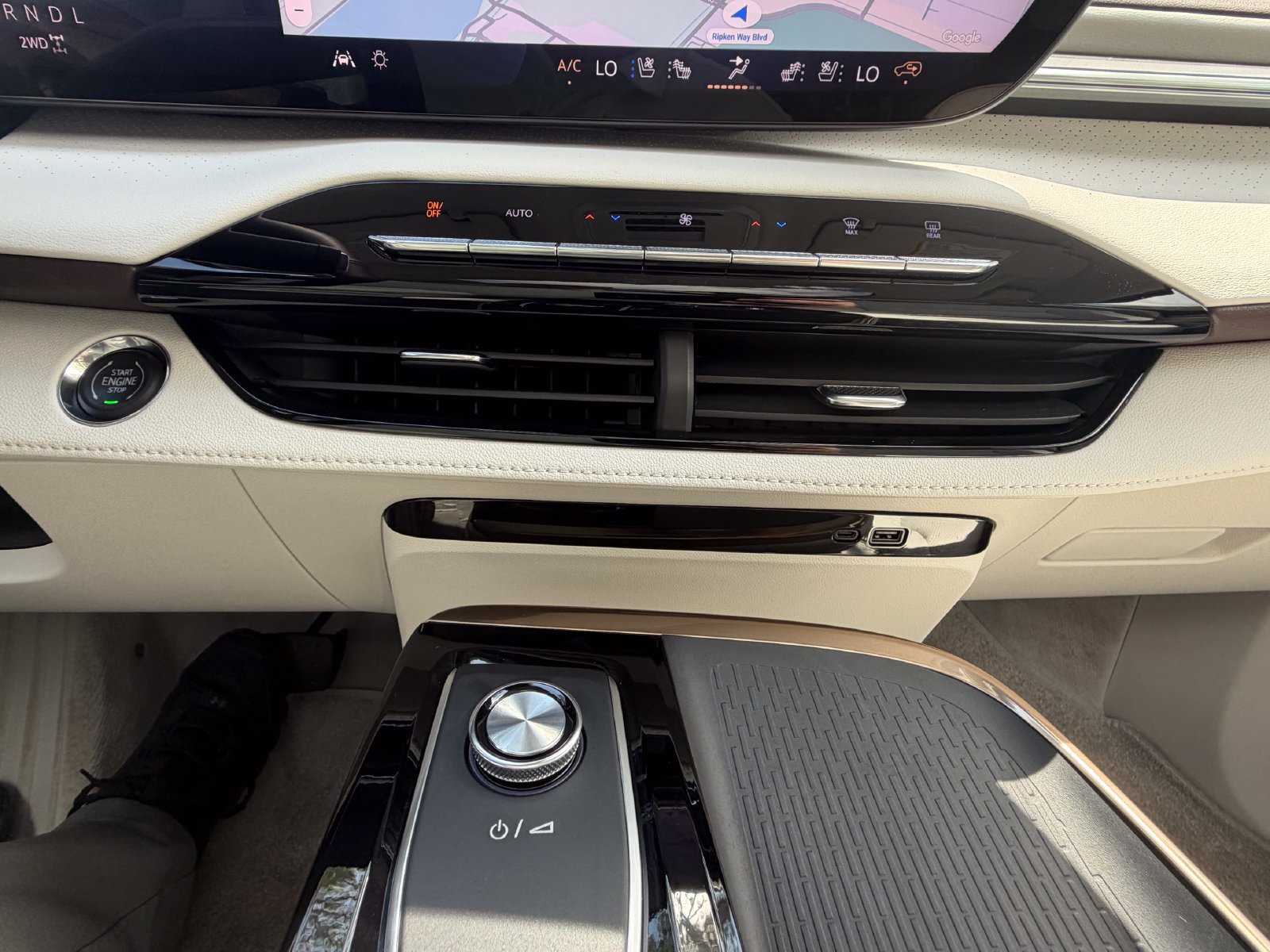 Used 2026 Buick Enclave Avenir w/ Super Cruise Package AWD/4WD image 20