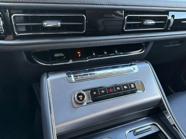 New 2026 Lincoln Aviator AWD image 19