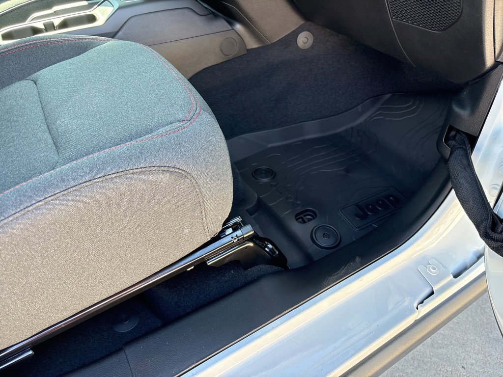 New 2025 Jeep Gladiator Rubicon w/ Convenience Group image 28