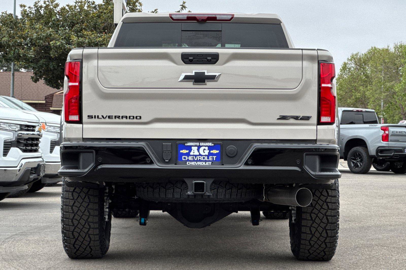 New 2026 Chevrolet Silverado 2500 ZR2 w/ LPO, Dark Essentials Package image 7