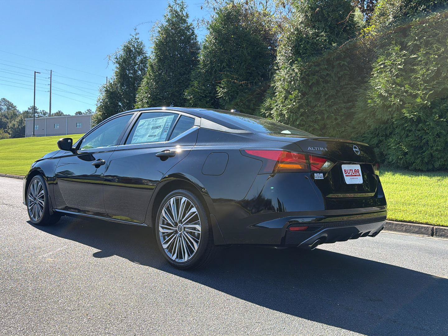 New 2026 Nissan Altima 2.5 SV w/ SV Premium Package FWD image 4