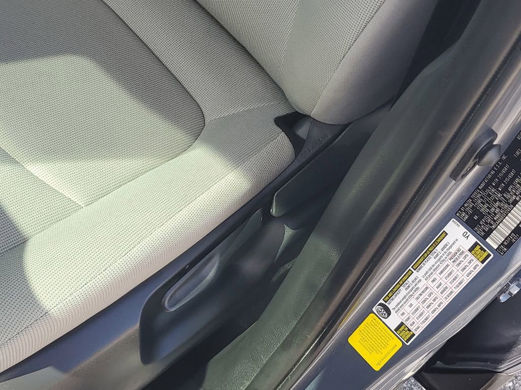 Certified 2025 Toyota Corolla Cross LE image 19