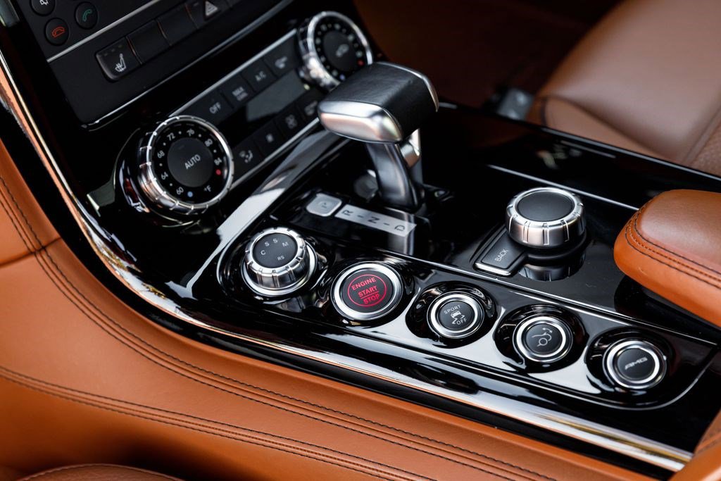 Used 2011 Mercedes-Benz SLS AMG Coupe image 39
