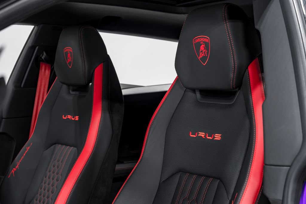 Used 2024 Lamborghini Urus Performante AWD/4WD image 20