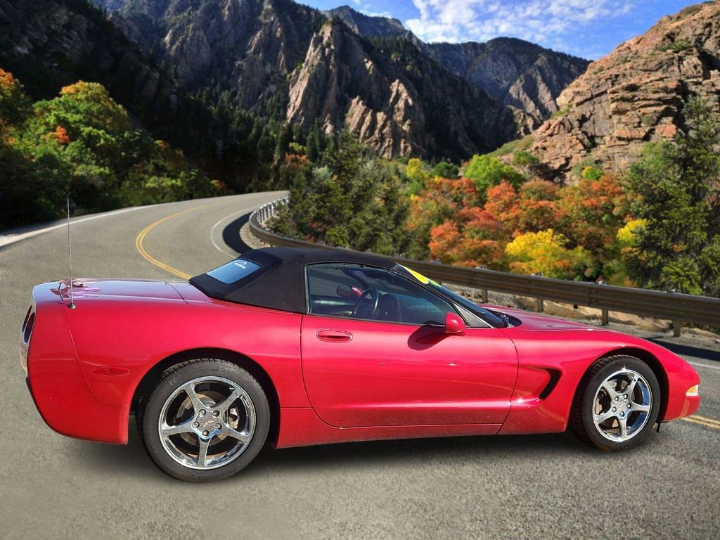 Used 2002 Chevrolet Corvette Convertible w/ Preferred Equipment Group2 image 2