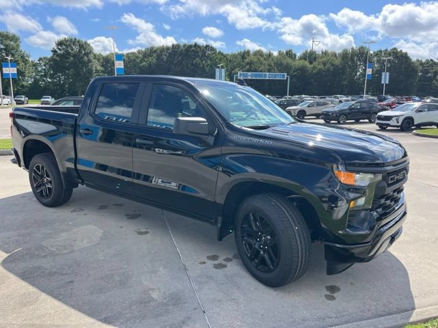 New 2026 Chevrolet Silverado 1500 Custom w/ LPO, Dark Essentials Package RWD image 13