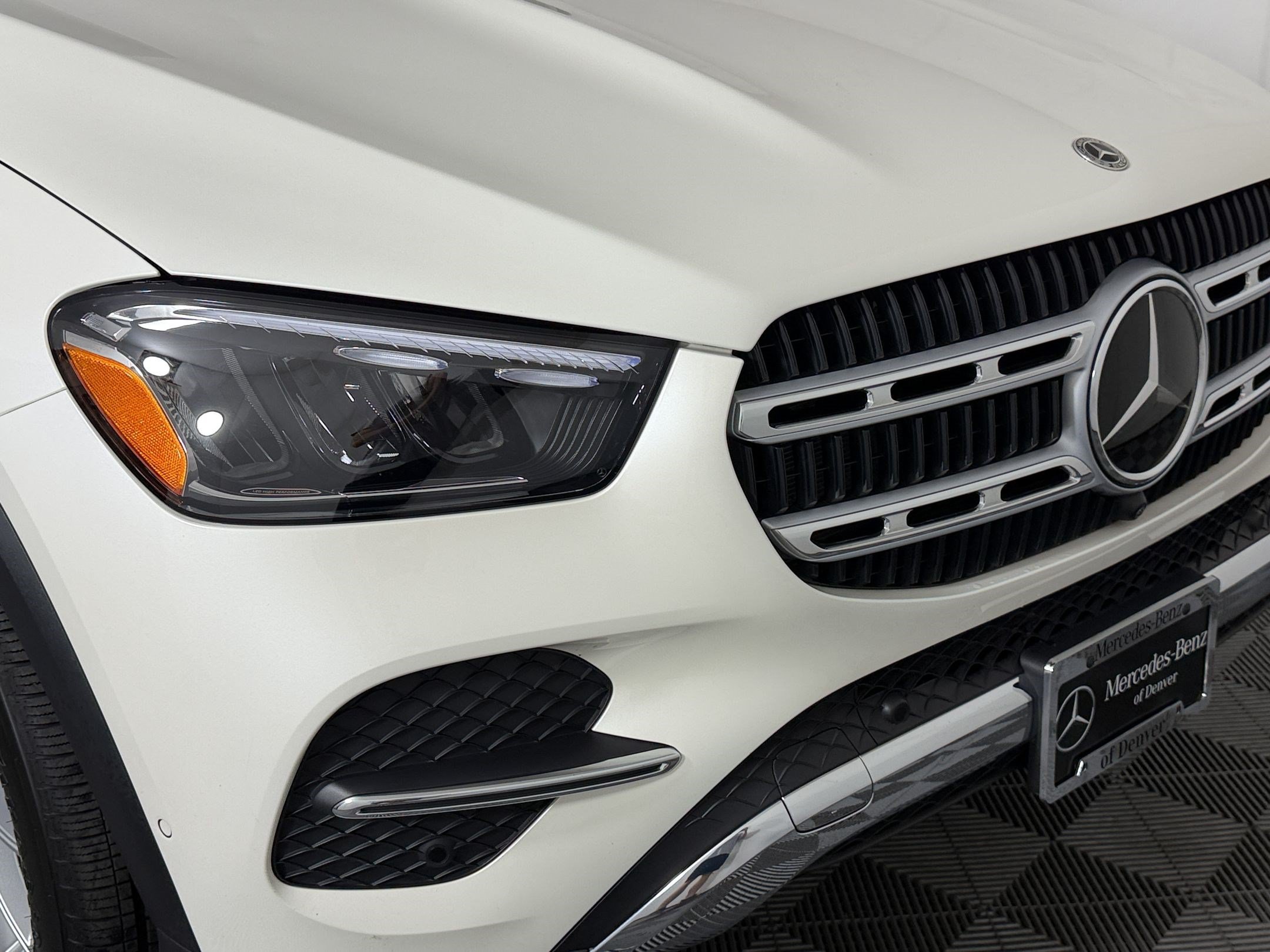 Used 2024 Mercedes-Benz GLE 450e 4MATIC image 12