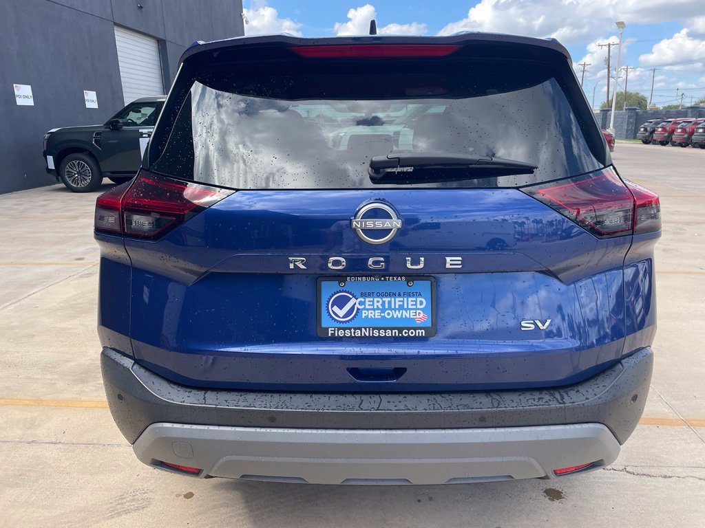 Used 2023 Nissan Rogue SV FWD image 4
