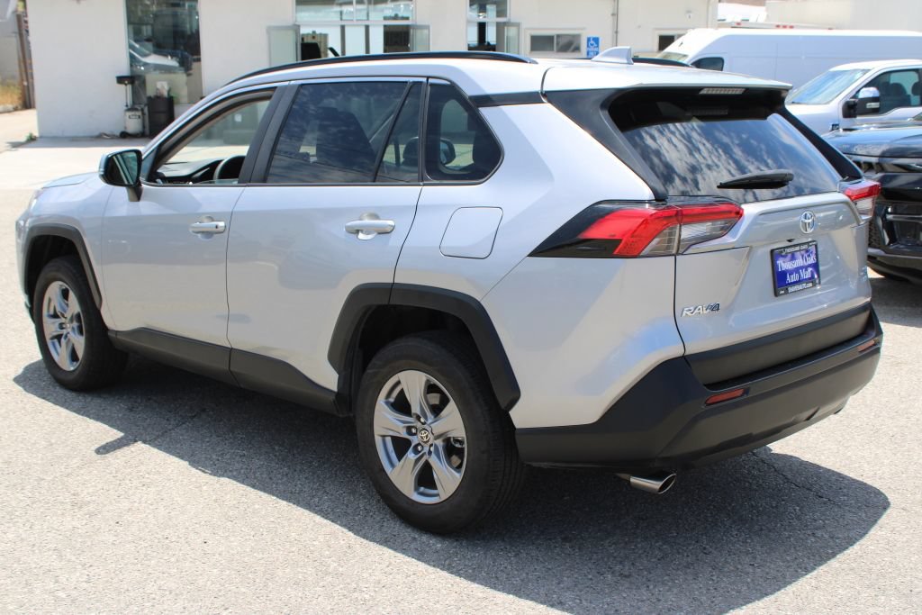 Used 2024 Toyota RAV4 XLE AWD/4WD image 6
