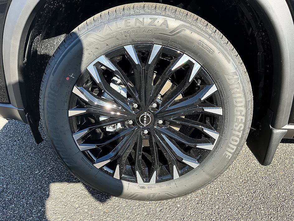 New 2026 Nissan Rogue Dark Armor image 9