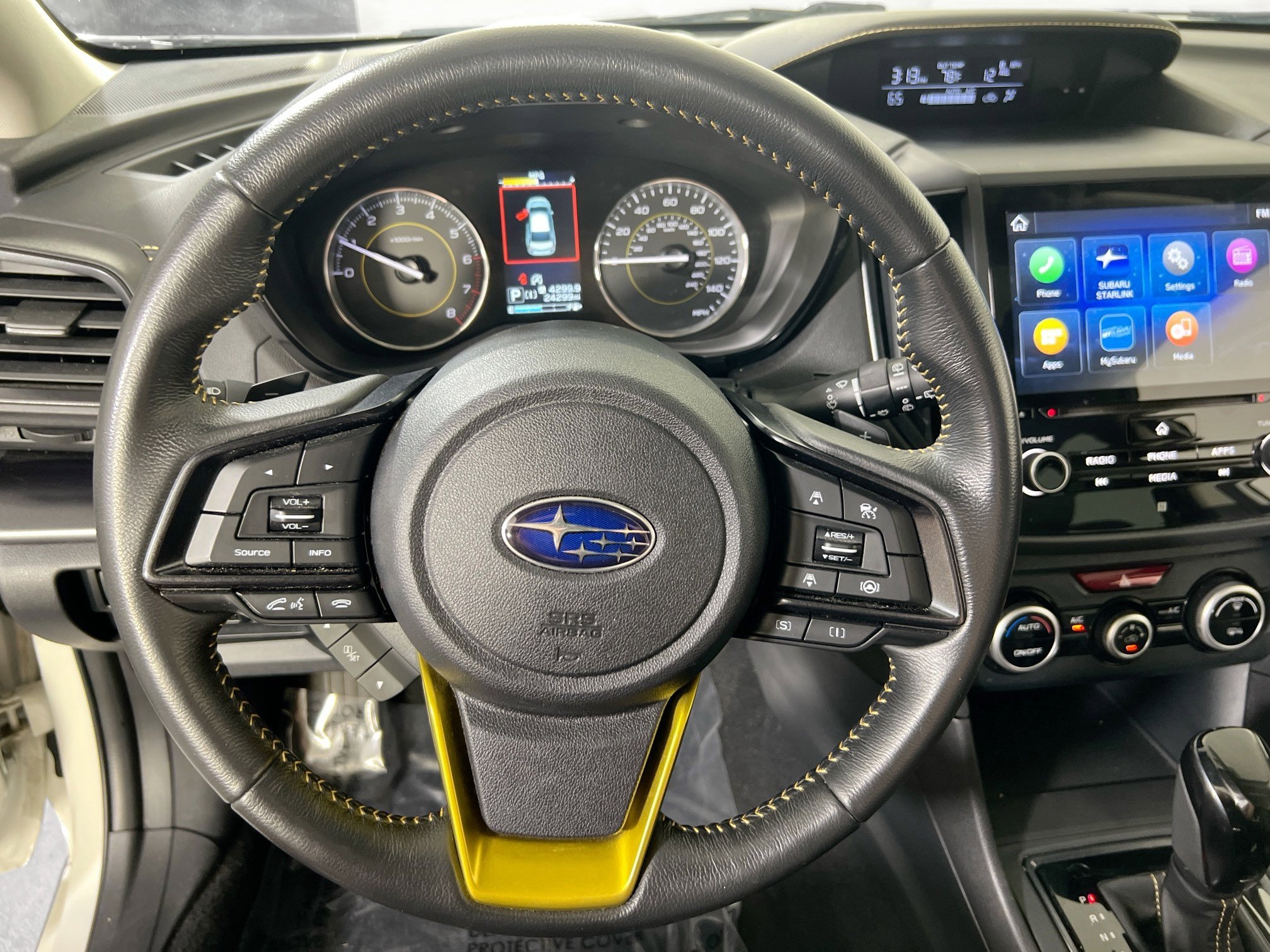Used 2022 Subaru Crosstrek 2.5i Sport w/ Moonroof Package image 11