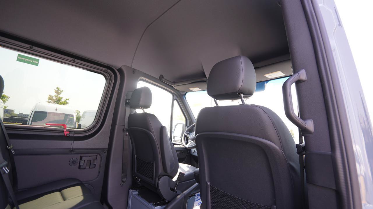 New 2026 Mercedes-Benz Sprinter 2500 image 11