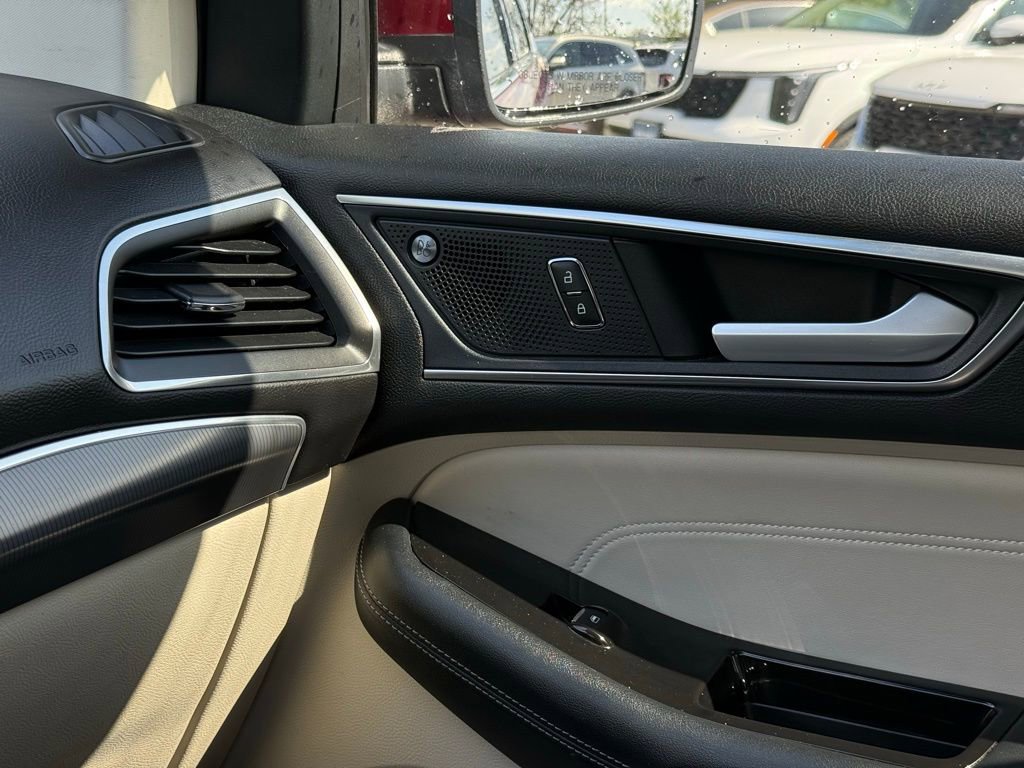 Used 2019 Ford Edge Titanium w/ Equipment Group 301A FWD image 51