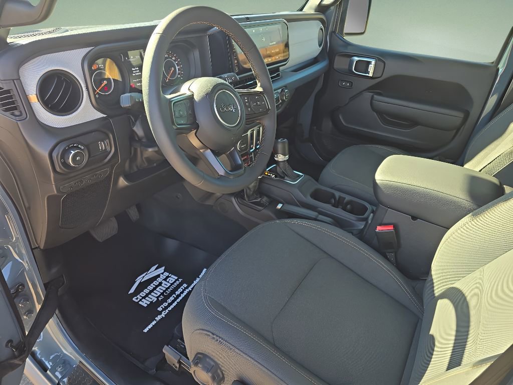 Used 2024 Jeep Wrangler Willys image 25