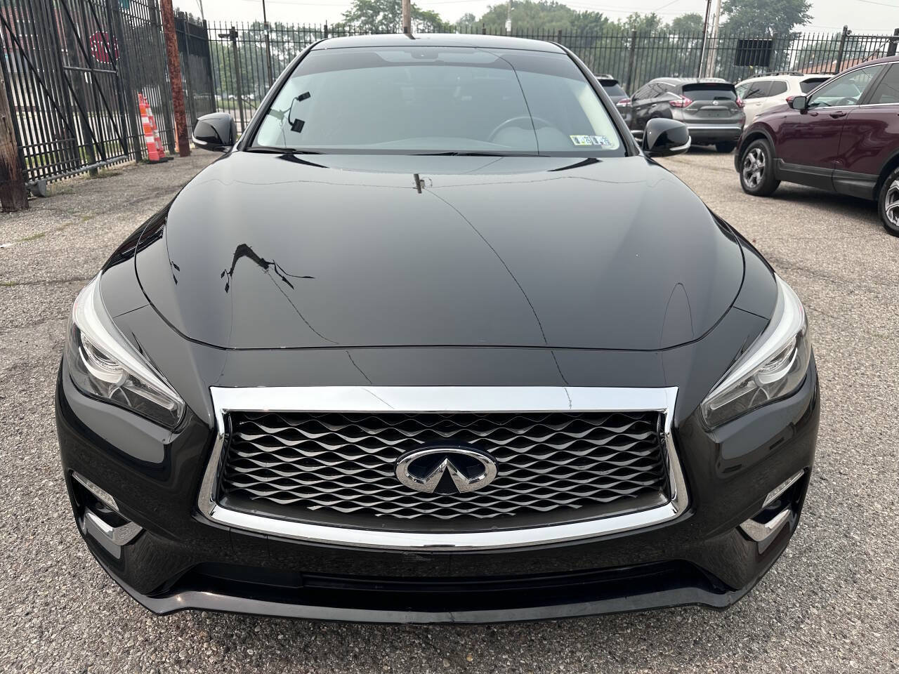 Used 2019 INFINITI Q50 Luxe w/ Essential Package (3.0T Luxe) AWD/4WD image 2