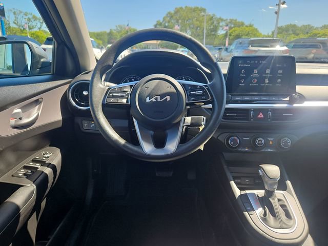 Used 2023 Kia Forte LXS w/ LXS Technology Package FWD image 14
